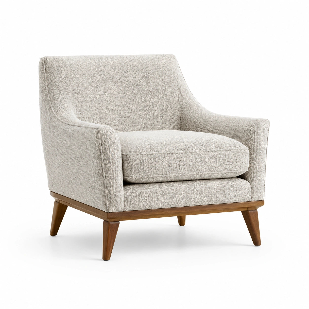 Sillón de tela beige con estructura de madera de nogal