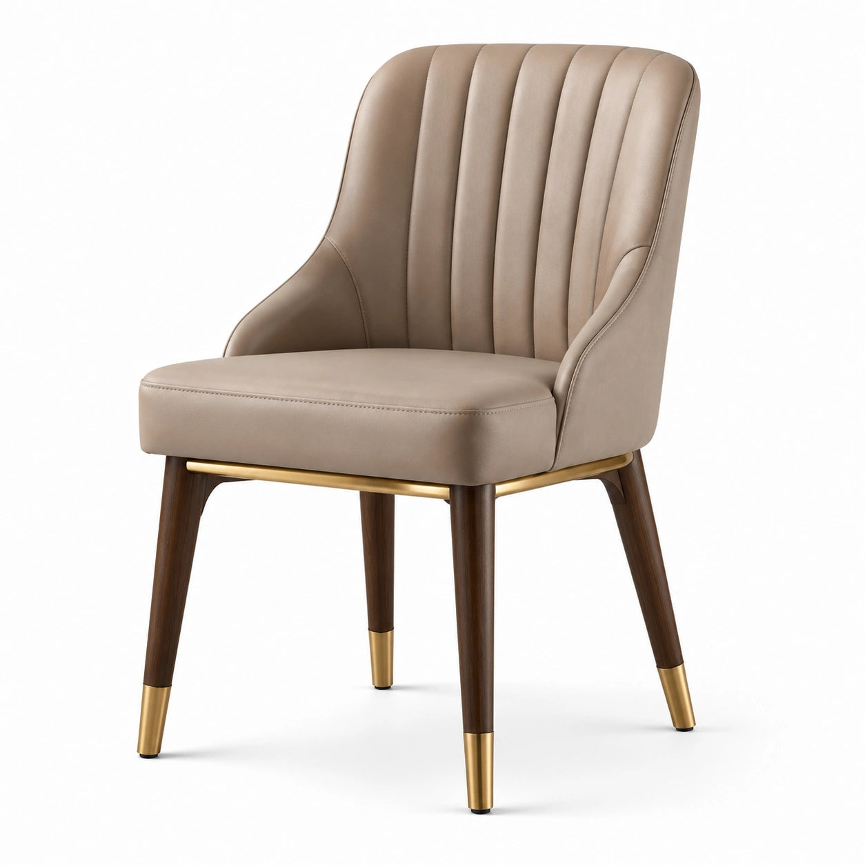 Silla de cuero sintético beige con patas de madera y detalles dorados